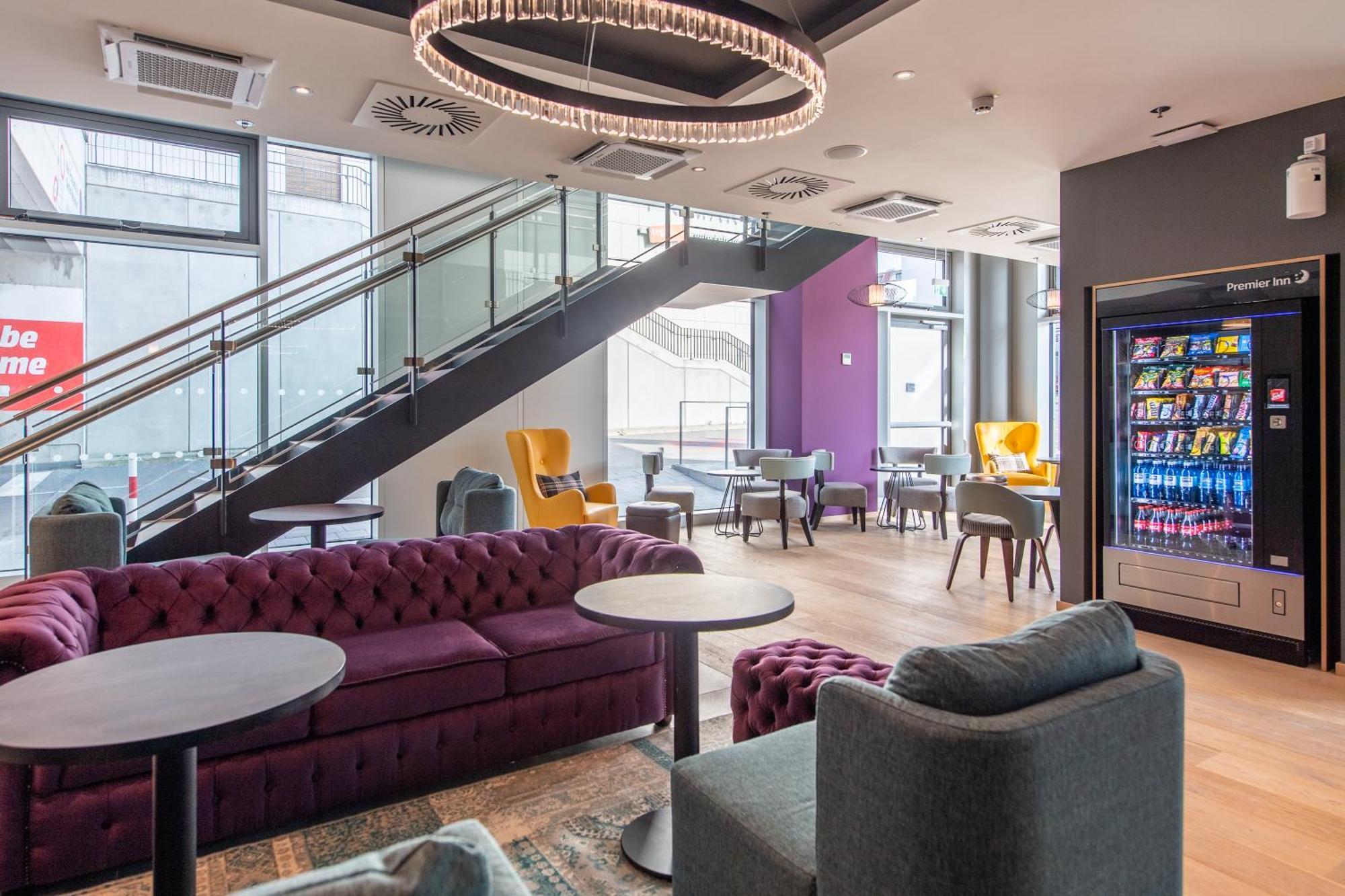 Premier Inn Stuttgart City Centre מראה חיצוני תמונה